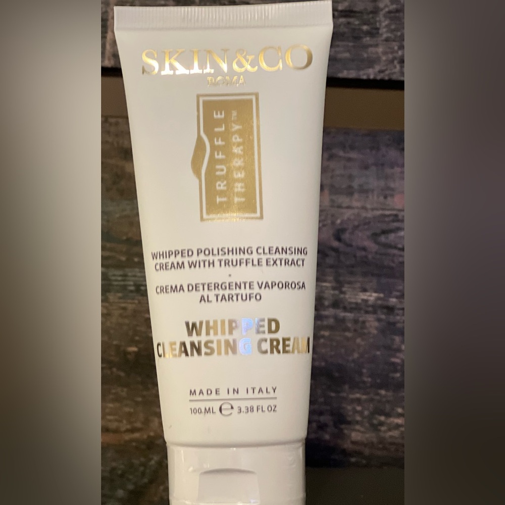 TRUFFLE THERAPY WHIPPED CLEANSING CREAM